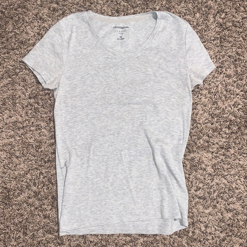 Short Sleeve V-neck T-shirt